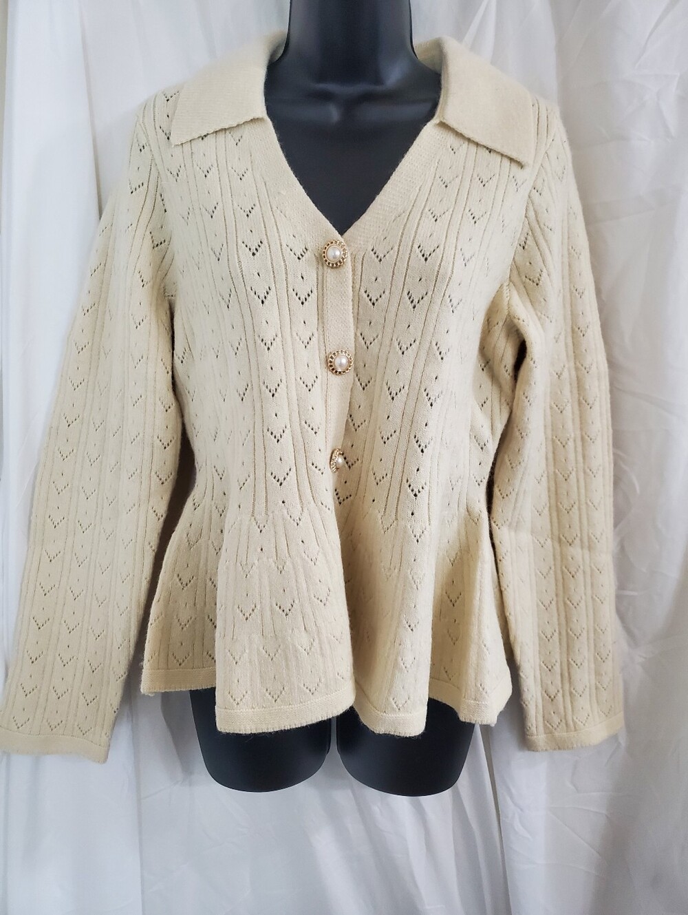 Jessica Simpson cream crochet pointelle knit look pearl buttoned peplum cardigan